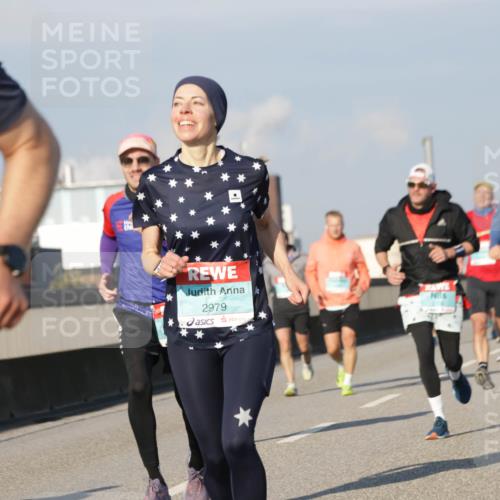 03.10.2025 - Köhlbrandbrückenlauf Jannik Wohlers http://msf.ph/oto/9068317 03.10.2025 09:47:46 Position 3 2979 meine-sportfotos.de