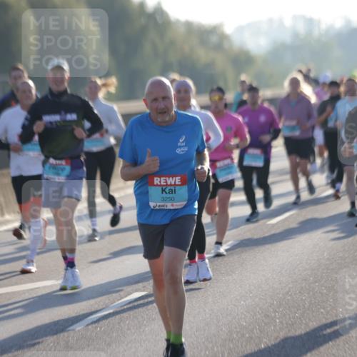 03.10.2025 - Köhlbrandbrückenlauf Jannik Wohlers http://msf.ph/oto/9068352 03.10.2025 09:16:20 Position 3 3250, 1089 meine-sportfotos.de