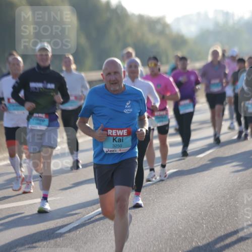 03.10.2025 - Köhlbrandbrückenlauf Jannik Wohlers http://msf.ph/oto/9068361 03.10.2025 09:16:20 Position 3 3250, 1689 meine-sportfotos.de