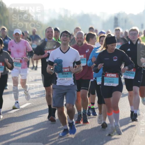 03.10.2025 - Köhlbrandbrückenlauf Jannik Wohlers http://msf.ph/oto/9068392 03.10.2025 09:16:24 Position 3 2132, 1516, 3842, 8516 meine-sportfotos.de