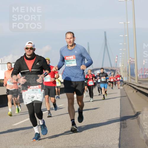 03.10.2025 - Köhlbrandbrückenlauf Jannik Wohlers http://msf.ph/oto/9068396 03.10.2025 09:47:49 Position 3 1130, 1219, 1058 meine-sportfotos.de