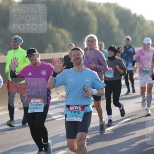 03.10.2025 - Köhlbrandbrückenlauf Jannik Wohlers http://msf.ph/oto/9068421 03.10.2025 09:16:25 Position 3 3802, 1188, 2732, 1516 meine-sportfotos.de