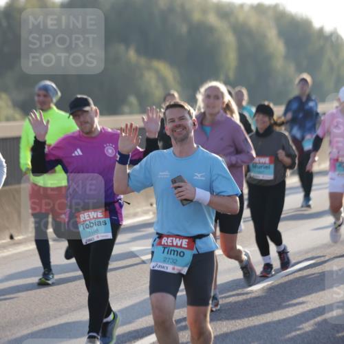 03.10.2025 - Köhlbrandbrückenlauf Jannik Wohlers http://msf.ph/oto/9068426 03.10.2025 09:16:25 Position 3 3802, 03, 10, 2015, 1188, 2732, 1516 meine-sportfotos.de
