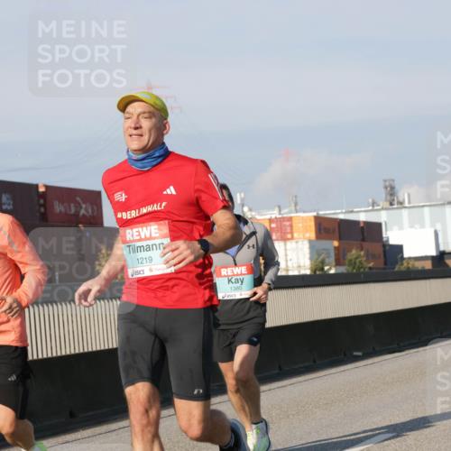 03.10.2025 - Köhlbrandbrückenlauf Jannik Wohlers http://msf.ph/oto/9068442 03.10.2025 09:47:53 Position 3 1292, 1219, 1380 meine-sportfotos.de