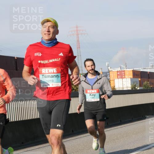 03.10.2025 - Köhlbrandbrückenlauf Jannik Wohlers http://msf.ph/oto/9068461 03.10.2025 09:47:53 Position 3 1292, 1219, 1380 meine-sportfotos.de