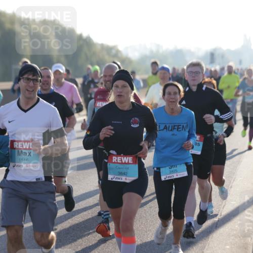 03.10.2025 - Köhlbrandbrückenlauf Jannik Wohlers http://msf.ph/oto/9068469 03.10.2025 09:16:27 Position 3 1516, 3842, 3425 meine-sportfotos.de