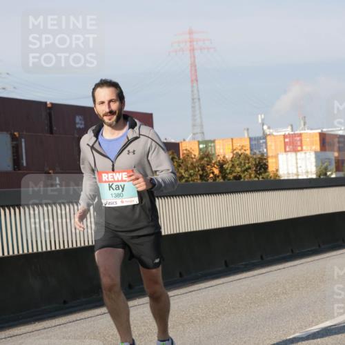 03.10.2025 - Köhlbrandbrückenlauf Jannik Wohlers http://msf.ph/oto/9068494 03.10.2025 09:47:54 Position 3 0400, 1380 meine-sportfotos.de