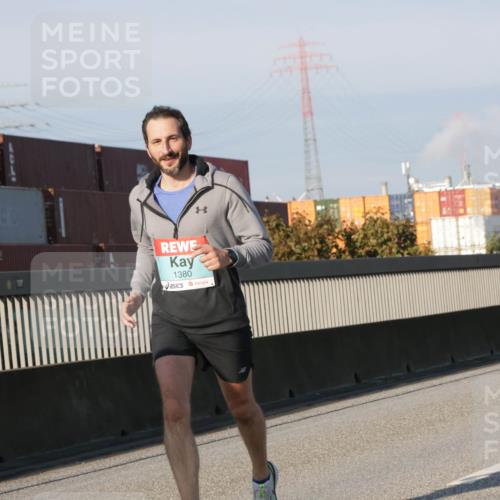 03.10.2025 - Köhlbrandbrückenlauf Jannik Wohlers http://msf.ph/oto/9068499 03.10.2025 09:47:54 Position 3 0660, 1380 meine-sportfotos.de