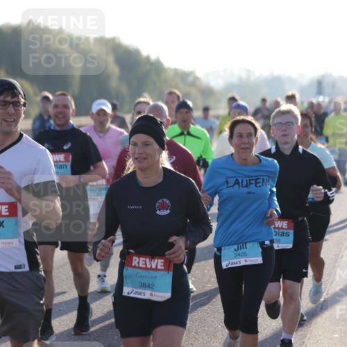 03.10.2025 - Köhlbrandbrückenlauf Jannik Wohlers http://msf.ph/oto/9068500 03.10.2025 09:16:27 Position 3 1516, 3842, 3425, 16 meine-sportfotos.de