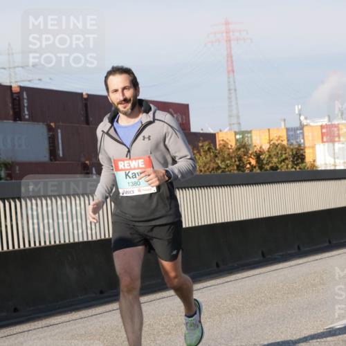 03.10.2025 - Köhlbrandbrückenlauf Jannik Wohlers http://msf.ph/oto/9068501 03.10.2025 09:47:54 Position 3 1380 meine-sportfotos.de
