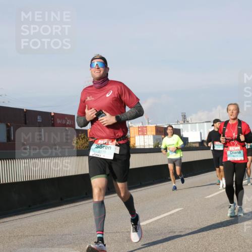 03.10.2025 - Köhlbrandbrückenlauf Jannik Wohlers http://msf.ph/oto/9068545 03.10.2025 09:47:56 Position 3 3118, 10, 3630, 1316 meine-sportfotos.de