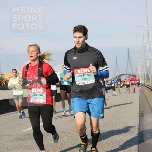 03.10.2025 - Köhlbrandbrückenlauf Jannik Wohlers http://msf.ph/oto/9068581 03.10.2025 09:47:58 Position 3 3630, 6, 1316 meine-sportfotos.de
