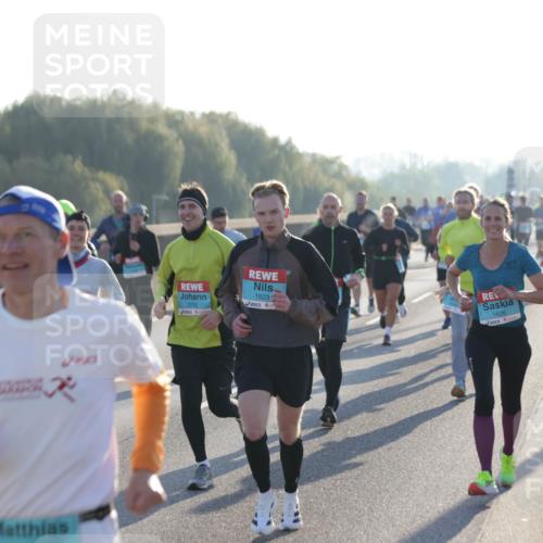 03.10.2025 - Köhlbrandbrückenlauf Jannik Wohlers http://msf.ph/oto/9068584 03.10.2025 09:16:31 Position 3 3233, 1623, 1626 meine-sportfotos.de