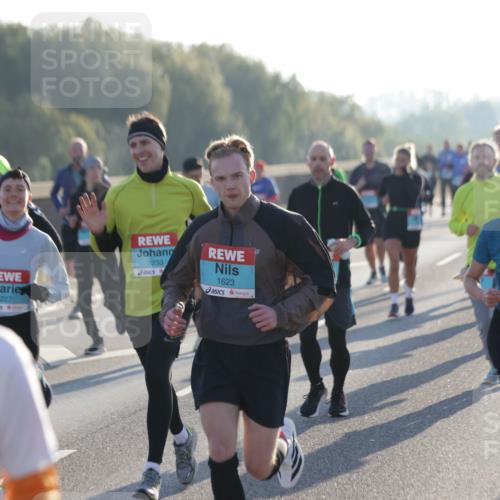 03.10.2025 - Köhlbrandbrückenlauf Jannik Wohlers http://msf.ph/oto/9068595 03.10.2025 09:16:31 Position 3 3227, 3233, 1623, 1626 meine-sportfotos.de