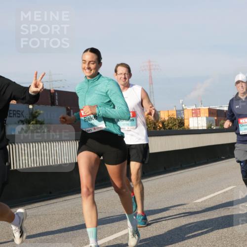 03.10.2025 - Köhlbrandbrückenlauf Jannik Wohlers http://msf.ph/oto/9068690 03.10.2025 09:48:01 Position 3 1205, 1280, 1176, 2843 meine-sportfotos.de
