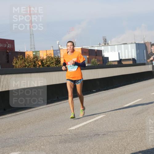 03.10.2025 - Köhlbrandbrückenlauf Jannik Wohlers http://msf.ph/oto/9068700 03.10.2025 09:48:03 Position 3 2849 meine-sportfotos.de