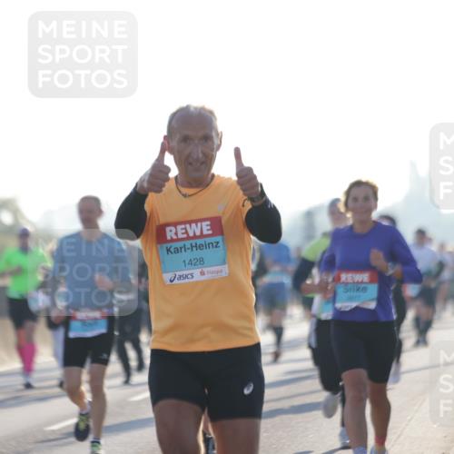 03.10.2025 - Köhlbrandbrückenlauf Jannik Wohlers http://msf.ph/oto/9068769 03.10.2025 09:16:42 Position 3 1428, 2677 meine-sportfotos.de