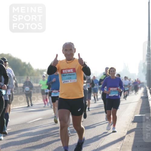 03.10.2025 - Köhlbrandbrückenlauf Jannik Wohlers http://msf.ph/oto/9068808 03.10.2025 09:16:42 Position 3 1428, 3710, 2814, 2677 meine-sportfotos.de