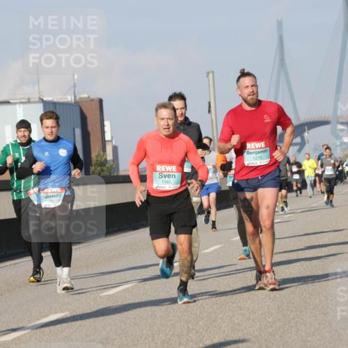 03.10.2025 - Köhlbrandbrückenlauf Jannik Wohlers http://msf.ph/oto/9068823 03.10.2025 09:48:06 Position 3 1474, 2947, 1165, 1273 meine-sportfotos.de