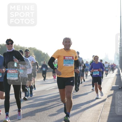 03.10.2025 - Köhlbrandbrückenlauf Jannik Wohlers http://msf.ph/oto/9068830 03.10.2025 09:16:42 Position 3 3710, 2814, 1428 meine-sportfotos.de