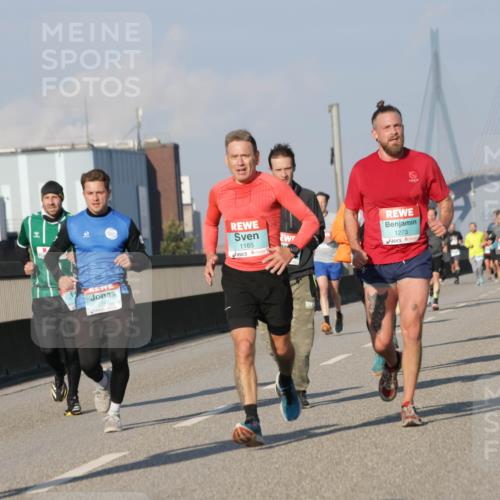 03.10.2025 - Köhlbrandbrückenlauf Jannik Wohlers http://msf.ph/oto/9068833 03.10.2025 09:48:07 Position 3 1474, 2947, 1165, 1273 meine-sportfotos.de