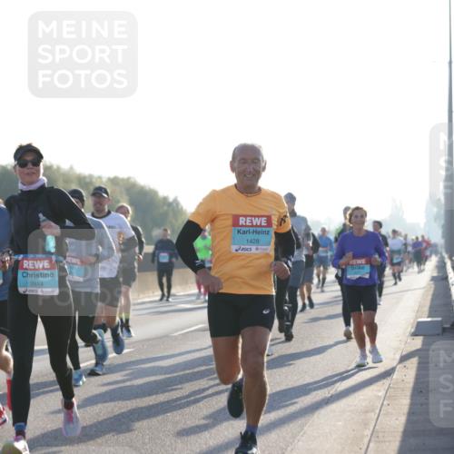 03.10.2025 - Köhlbrandbrückenlauf Jannik Wohlers http://msf.ph/oto/9068834 03.10.2025 09:16:43 Position 3 3710, 2814, 1428 meine-sportfotos.de