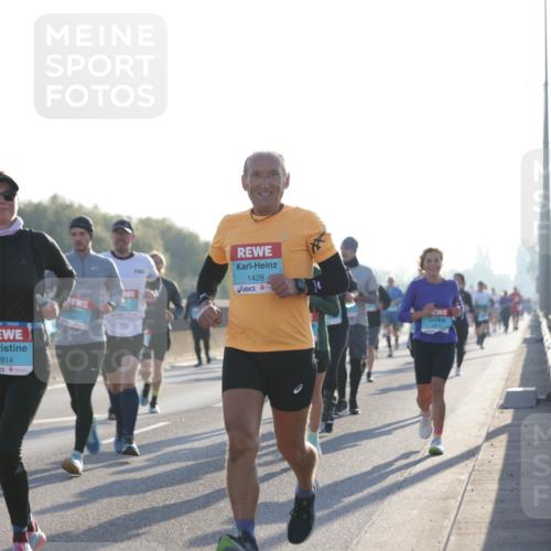 03.10.2025 - Köhlbrandbrückenlauf Jannik Wohlers http://msf.ph/oto/9068854 03.10.2025 09:16:43 Position 3 3710, 2814, 1428 meine-sportfotos.de