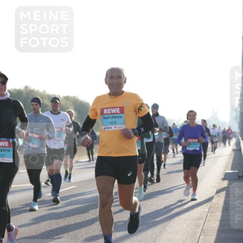 03.10.2025 - Köhlbrandbrückenlauf Jannik Wohlers http://msf.ph/oto/9068858 03.10.2025 09:16:43 Position 3 3710, 2814, 1428 meine-sportfotos.de