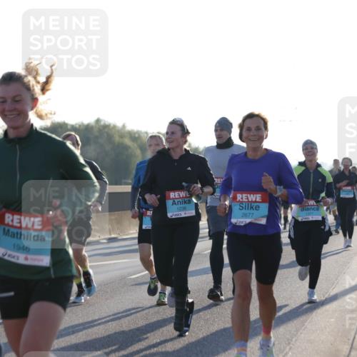 03.10.2025 - Köhlbrandbrückenlauf Jannik Wohlers http://msf.ph/oto/9068906 03.10.2025 09:16:45 Position 3 3791, 1946, 1238, 2677, 1377 meine-sportfotos.de