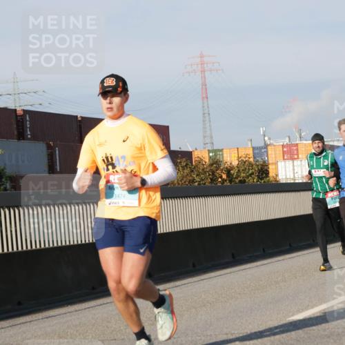03.10.2025 - Köhlbrandbrückenlauf Jannik Wohlers http://msf.ph/oto/9068914 03.10.2025 09:48:09 Position 3 42, 1474, 2947, 1165 meine-sportfotos.de