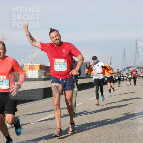 03.10.2025 - Köhlbrandbrückenlauf Jannik Wohlers http://msf.ph/oto/9068948 03.10.2025 09:48:10 Position 3 1165, 1273 meine-sportfotos.de