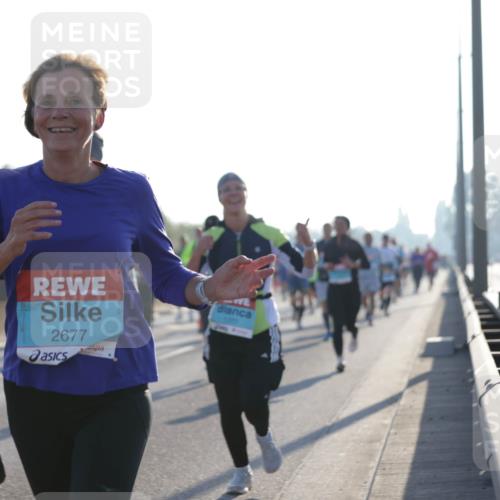 03.10.2025 - Köhlbrandbrückenlauf Jannik Wohlers http://msf.ph/oto/9068949 03.10.2025 09:16:46 Position 3 1238, 2677, 1377 meine-sportfotos.de