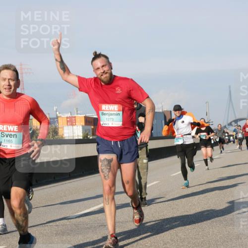 03.10.2025 - Köhlbrandbrückenlauf Jannik Wohlers http://msf.ph/oto/9068957 03.10.2025 09:48:10 Position 3 1165, 1273 meine-sportfotos.de
