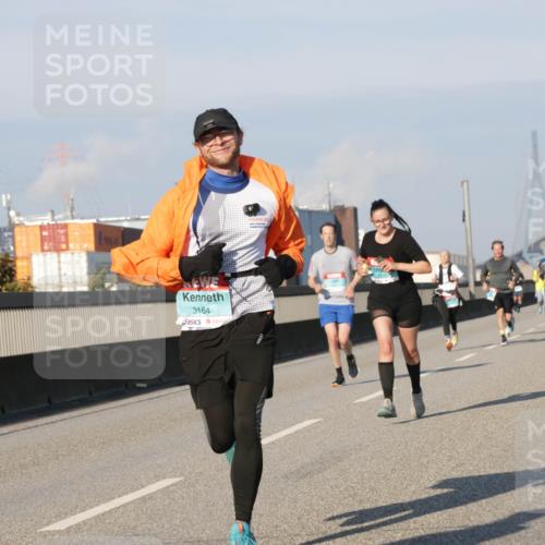 03.10.2025 - Köhlbrandbrückenlauf Jannik Wohlers http://msf.ph/oto/9069016 03.10.2025 09:48:12 Position 3 199, 3164 meine-sportfotos.de