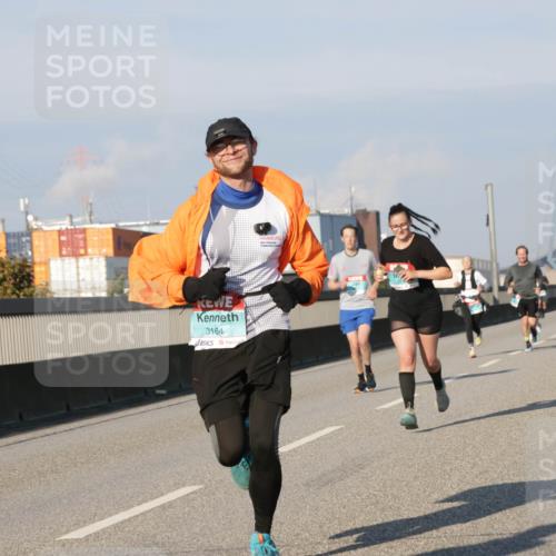 03.10.2025 - Köhlbrandbrückenlauf Jannik Wohlers http://msf.ph/oto/9069020 03.10.2025 09:48:12 Position 3 1997, 3164 meine-sportfotos.de