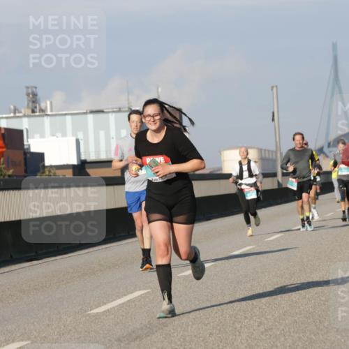 03.10.2025 - Köhlbrandbrückenlauf Jannik Wohlers http://msf.ph/oto/9069038 03.10.2025 09:48:13 Position 3  meine-sportfotos.de