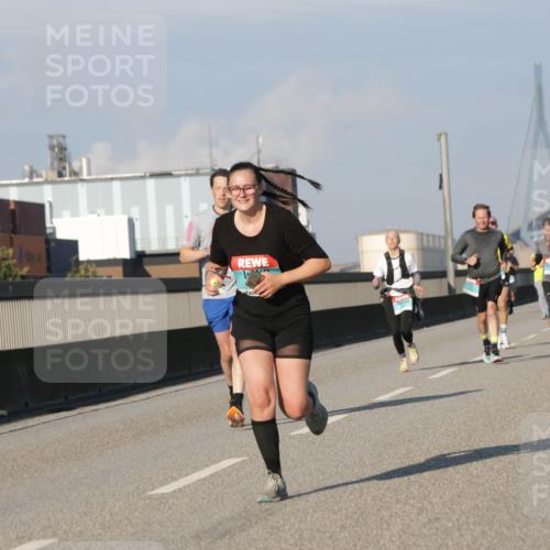 03.10.2025 - Köhlbrandbrückenlauf Jannik Wohlers http://msf.ph/oto/9069040 03.10.2025 09:48:13 Position 3  meine-sportfotos.de