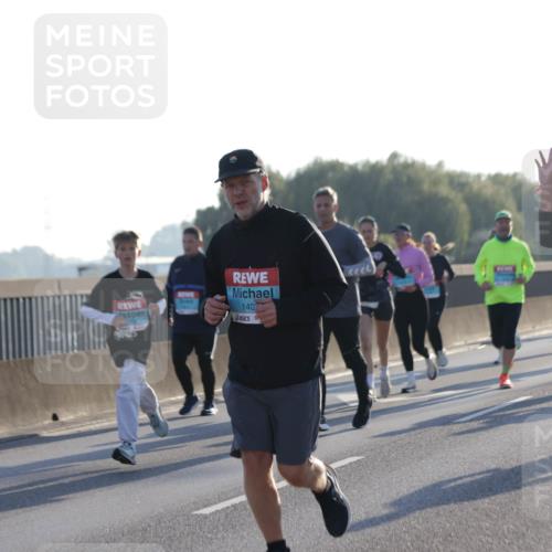 03.10.2025 - Köhlbrandbrückenlauf Jannik Wohlers http://msf.ph/oto/9069068 03.10.2025 09:16:49 Position 3 140, 1496 meine-sportfotos.de