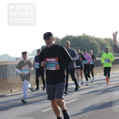 03.10.2025 - Köhlbrandbrückenlauf Jannik Wohlers http://msf.ph/oto/9069070 03.10.2025 09:16:49 Position 3 1403, 1496 meine-sportfotos.de