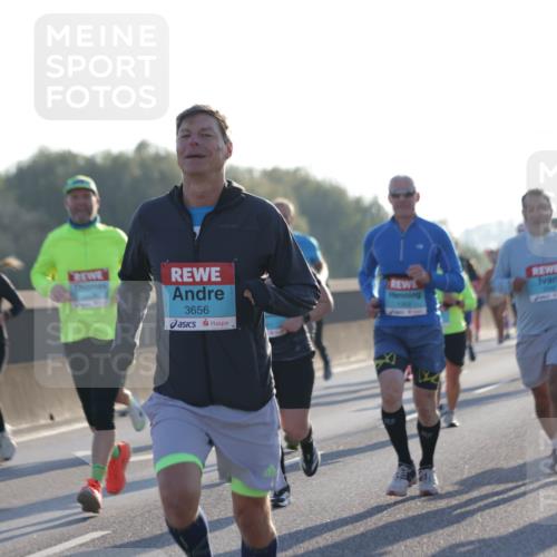 03.10.2025 - Köhlbrandbrückenlauf Jannik Wohlers http://msf.ph/oto/9069167 03.10.2025 09:16:52 Position 3 3656, 1302 meine-sportfotos.de