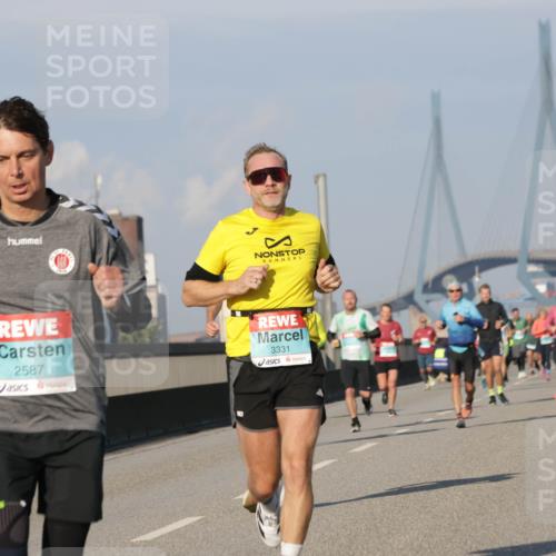 03.10.2025 - Köhlbrandbrückenlauf Jannik Wohlers http://msf.ph/oto/9069330 03.10.2025 09:48:22 Position 3 2587, 3331 meine-sportfotos.de