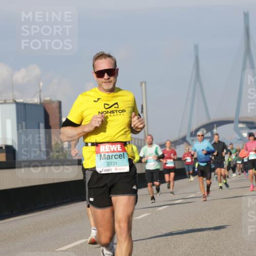 03.10.2025 - Köhlbrandbrückenlauf Jannik Wohlers http://msf.ph/oto/9069379 03.10.2025 09:48:23 Position 3 3331 meine-sportfotos.de