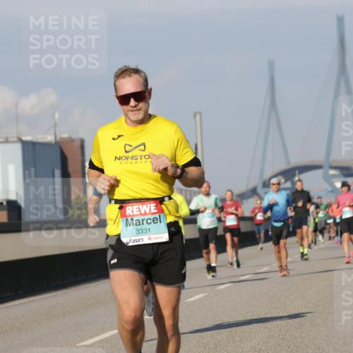 03.10.2025 - Köhlbrandbrückenlauf Jannik Wohlers http://msf.ph/oto/9069388 03.10.2025 09:48:23 Position 3 3331 meine-sportfotos.de