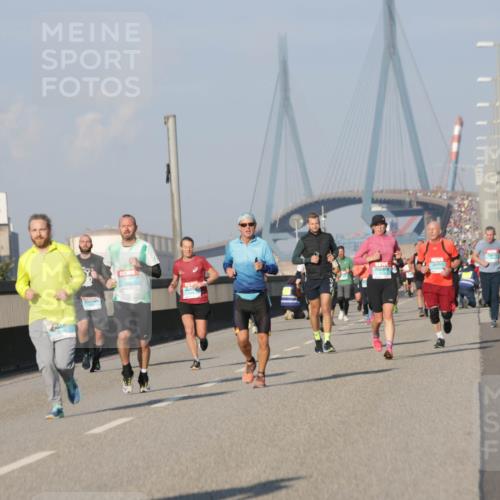 03.10.2025 - Köhlbrandbrückenlauf Jannik Wohlers http://msf.ph/oto/9069392 03.10.2025 09:48:25 Position 3 1357, 3444 meine-sportfotos.de