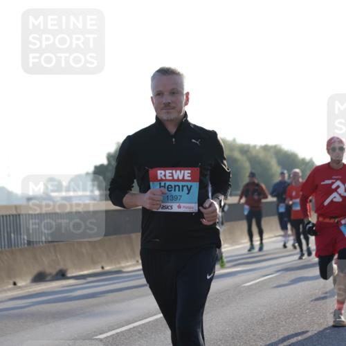 03.10.2025 - Köhlbrandbrückenlauf Jannik Wohlers http://msf.ph/oto/9069433 03.10.2025 09:17:02 Position 3 1397 meine-sportfotos.de