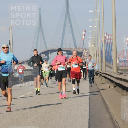 03.10.2025 - Köhlbrandbrückenlauf Jannik Wohlers http://msf.ph/oto/9069476 03.10.2025 09:48:29 Position 3 14 meine-sportfotos.de
