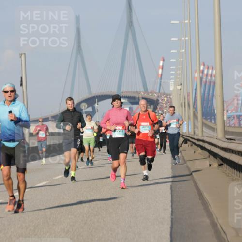 03.10.2025 - Köhlbrandbrückenlauf Jannik Wohlers http://msf.ph/oto/9069485 03.10.2025 09:48:29 Position 3 14, 1123 meine-sportfotos.de