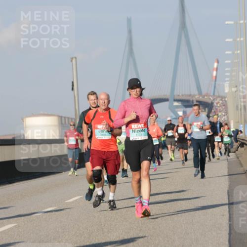 03.10.2025 - Köhlbrandbrückenlauf Jannik Wohlers http://msf.ph/oto/9069496 03.10.2025 09:48:32 Position 3 3305, 1123 meine-sportfotos.de