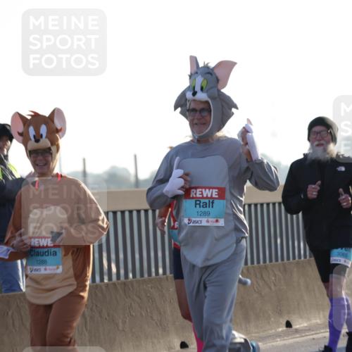 03.10.2025 - Köhlbrandbrückenlauf Jannik Wohlers http://msf.ph/oto/9069510 03.10.2025 09:17:05 Position 3 1288, 1289, 3065 meine-sportfotos.de
