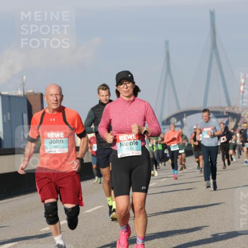 03.10.2025 - Köhlbrandbrückenlauf Jannik Wohlers http://msf.ph/oto/9069578 03.10.2025 09:48:35 Position 3 3305, 1123 meine-sportfotos.de